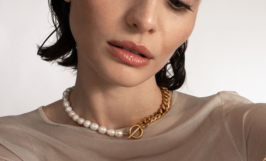 Pearl World: Your Most Reached for Accessory Isn’t Going Anywhere