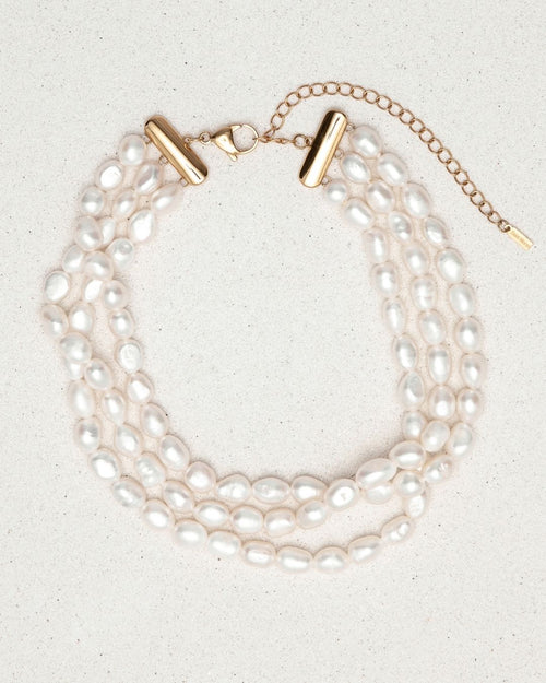 FRESHWATER PEARL GABRIELA NECKLACE