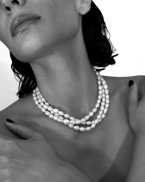 FRESHWATER PEARL GABRIELA NECKLACE