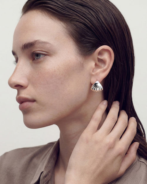 PALM HUGGIE EARRINGS